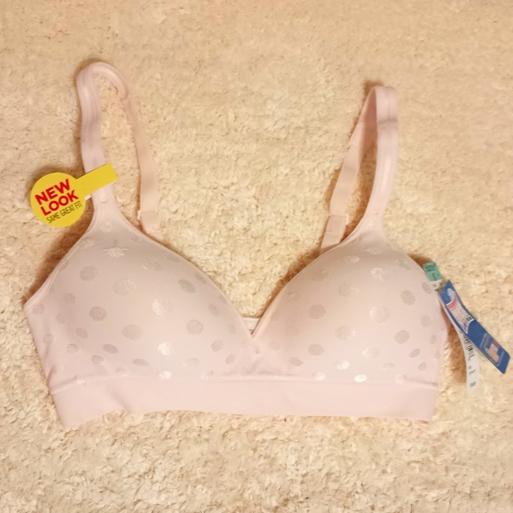NWT~Hanes' Comfort-Flex Fit Women's Oh So Light Wireless Bra w/ Comfort …
